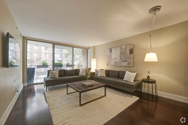 Building Photo - 1200 Braddock Pl