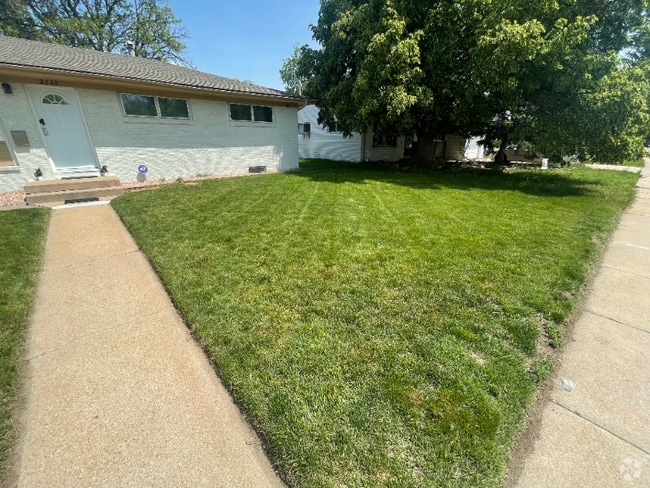 Building Photo - 2528 14th Ave Ct