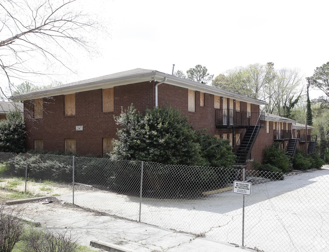 Primary Photo - 2327 Delowe Dr