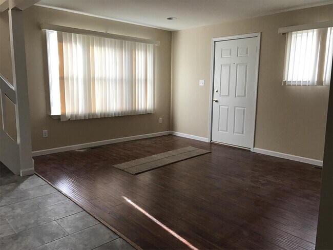 Foto del edificio - 3257 Cloverdale St