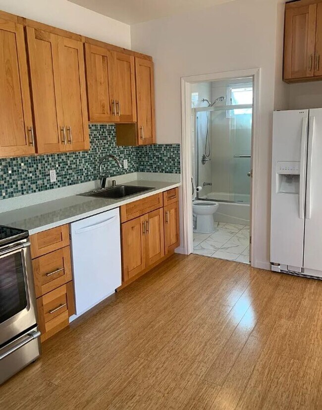 Foto del edificio - 2740-2746-2746 Harrison St