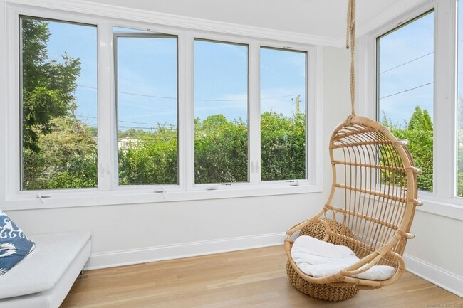 Building Photo - 137 Rock Spring Rd