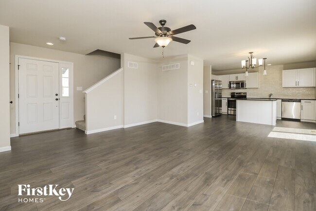 Foto del edificio - 403 Birchwood Drive