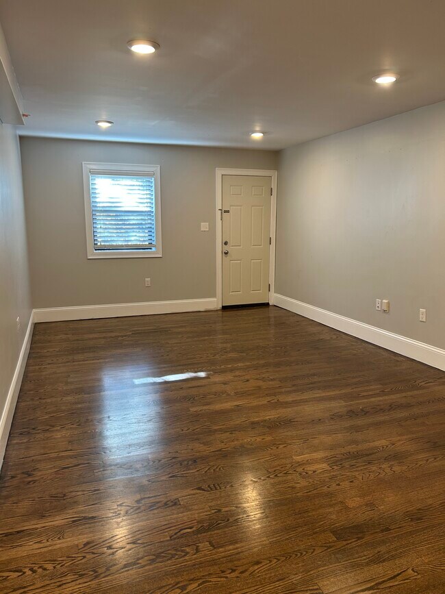 Foto del edificio - 27 Dudley St