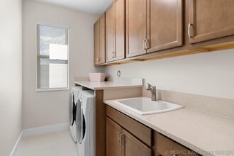 Building Photo - 12510 Solana Bay Cir