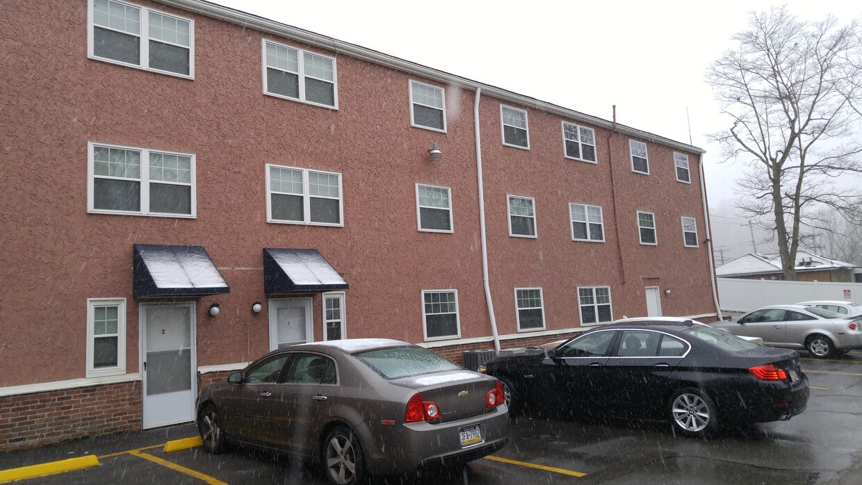 4909 Verona Rd, Verona, PA 15147 Apartments in Verona, PA
