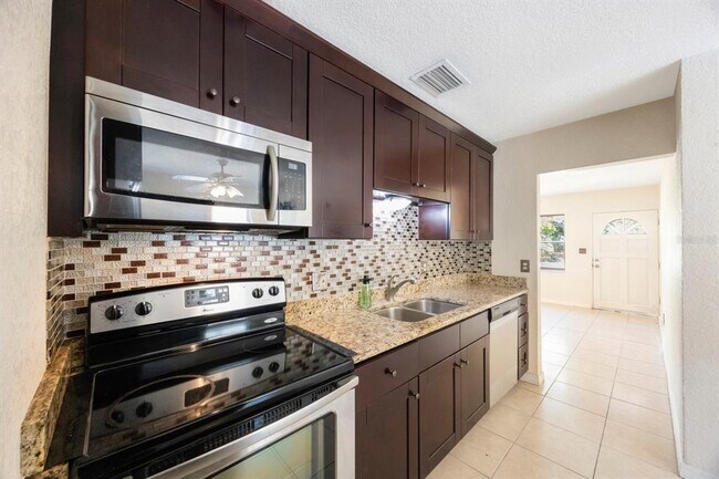 Foto del edificio - 6711 3rd St N