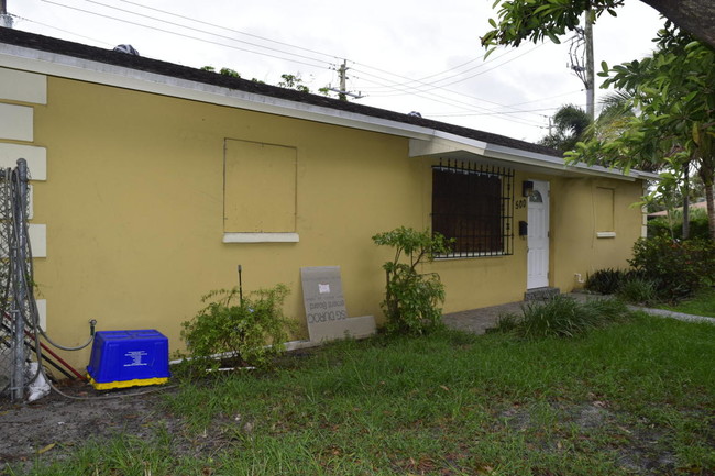 Foto del edificio - 500 Purdy Ln