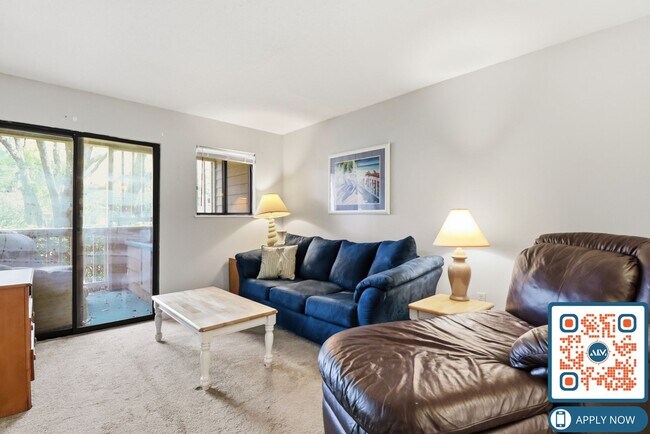 Foto del edificio - Fully Furnished 2BR Condo in Hilton Head’s North End – $400 Off First Month’s Rent!
