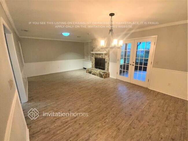 Building Photo - 11666 Wellington Way