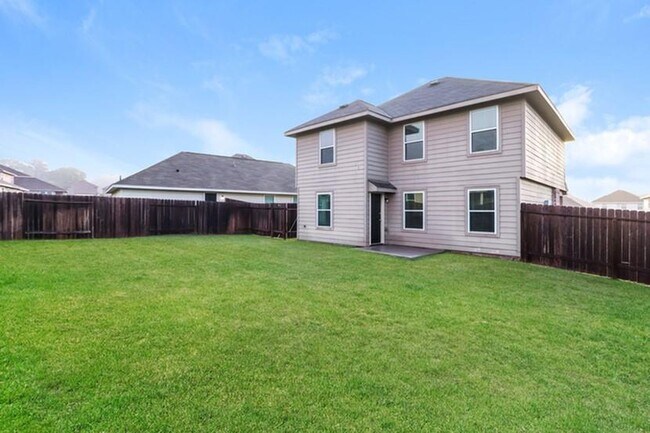 Foto del edificio - 13811 Winding Path Ln