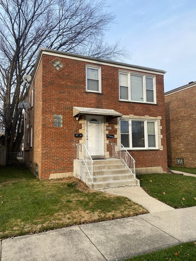 Building Photo - 3317 Jackson St