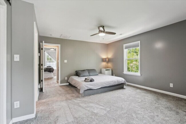 Foto del edificio - Buckroe Retreat: Family Haven near the Beach