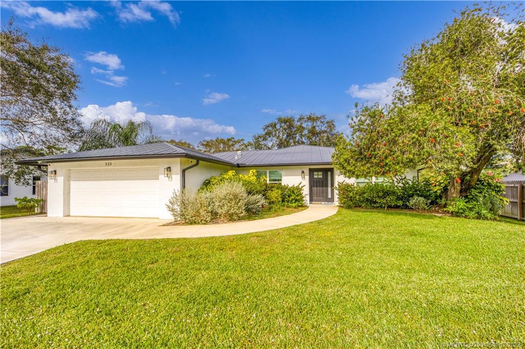 533 SE Ocean Spray Terrace, Port Saint Lucie, FL 34983 House Rental