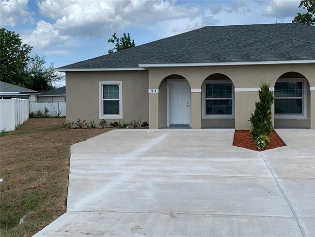 Building Photo - 711 Bluebill Pl