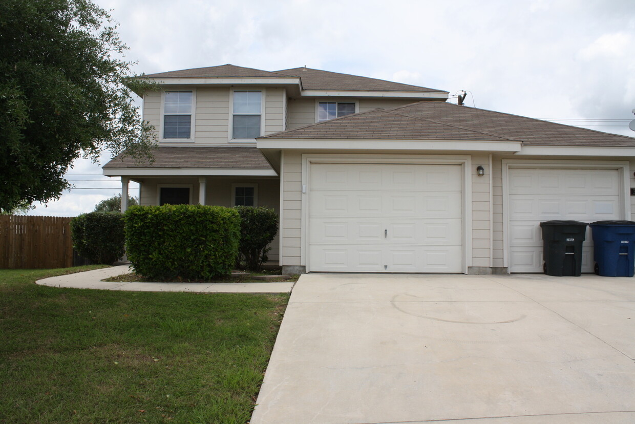 Foto principal - Four bedroom in New Braunfels