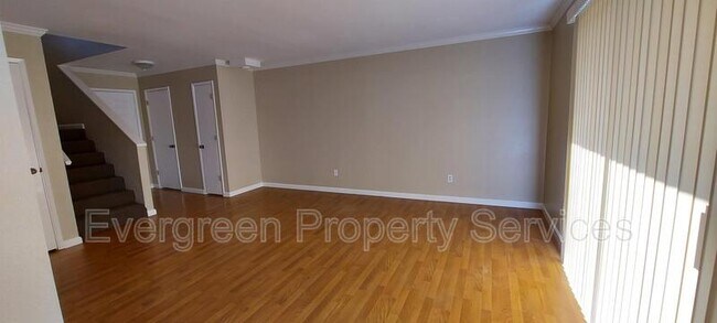 Foto del edificio - 3360 Bow Mar Ct