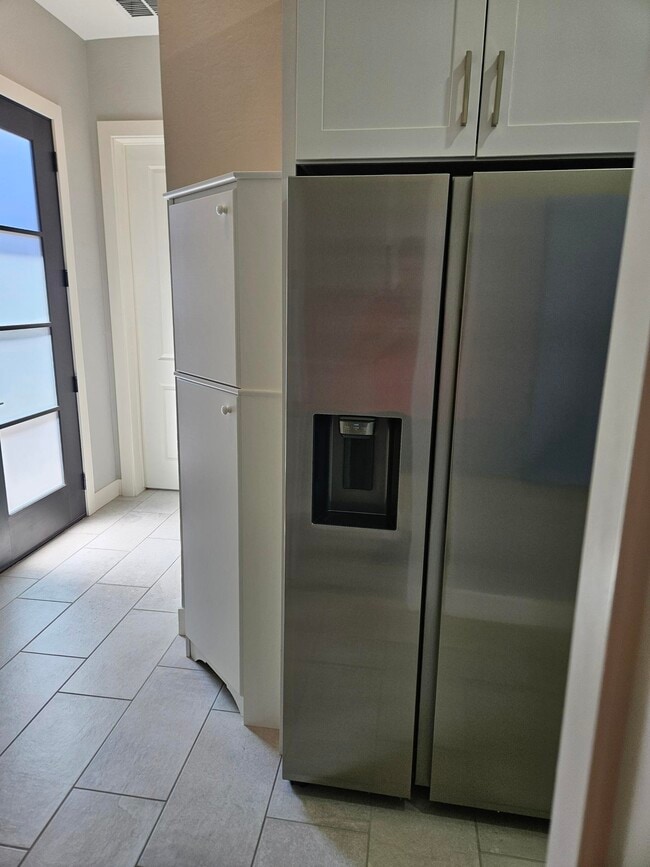 Refrigerator and pantry - 1332 E La Mirada Dr