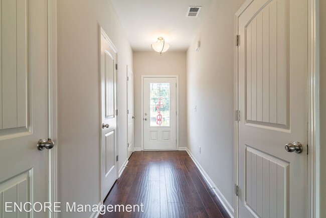 Building Photo - 3 br, 2.5 bath House - 1698 Old Dogwood