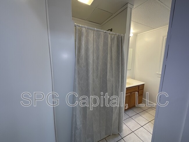 Building Photo - 245 W Jackson St