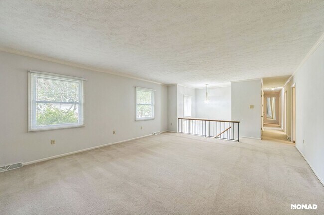 Foto del edificio - 16 Brushwood Rd