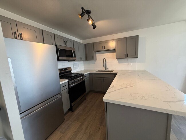 Foto del edificio - OCEAN View Unfurnished 1 bed/1 bath in Puu...