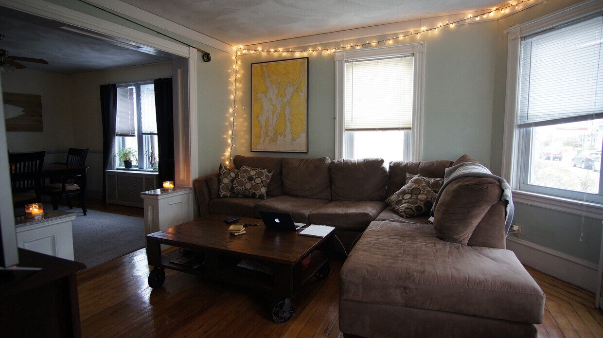 Primary Photo - 57 Carolina Ave