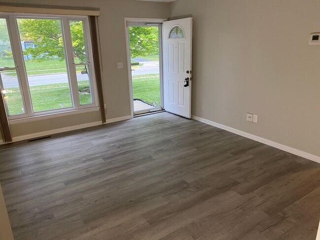 Living Room - 414 Hiler Rd