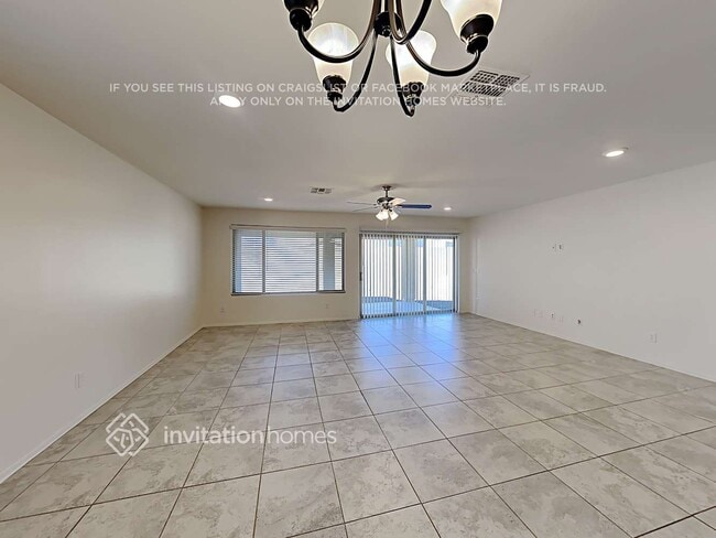 Foto del edificio - 17144 W Pinnacle Vista Dr