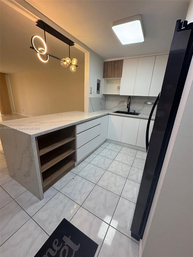 Foto del edificio - 1465 NE 123rd St