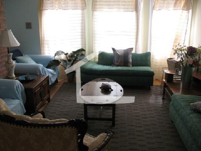 Foto del edificio - Available now Allston 5 Bed