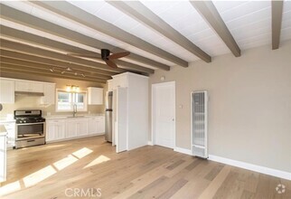 Building Photo - 225 Marguerite Ave