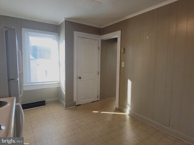 Foto del edificio - 214 Weiner Ave