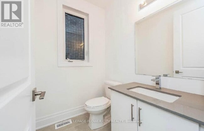Building Photo - 6 Swamp Sparrow Ct