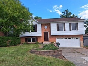 Building Photo - 377 Aaron Dr