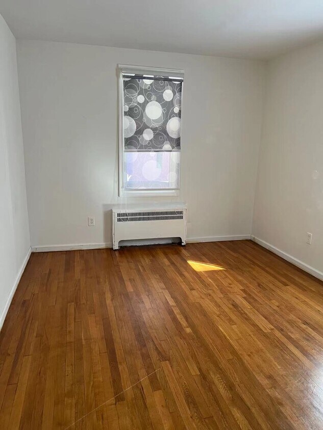 Primary Photo - 2166 Hone Ave