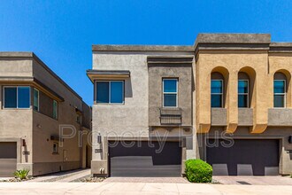 Building Photo - 7500 E Via De Luna Dr