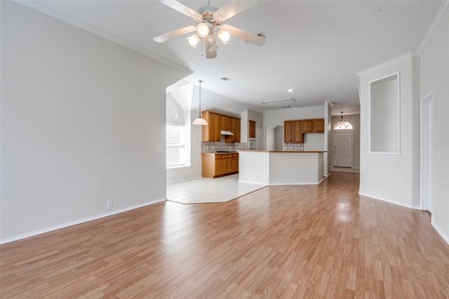 Building Photo - 11290 Balcones Dr