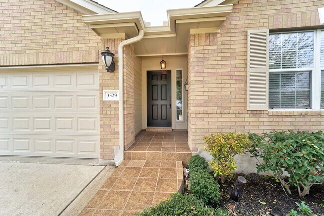Foto del edificio - 3529 Shiraz Loop