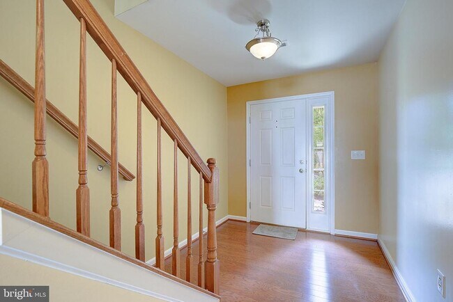 Building Photo - 105 Polo Way