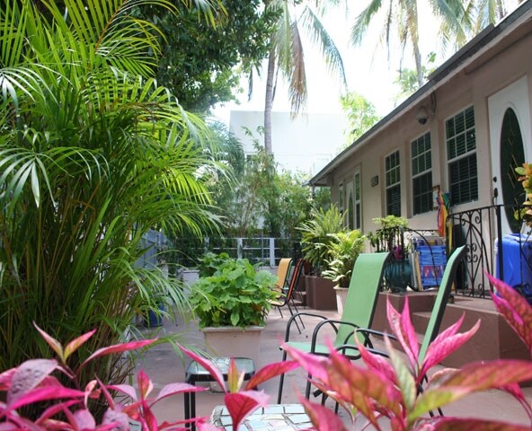Foto del edificio - 242 Meridian Ave
