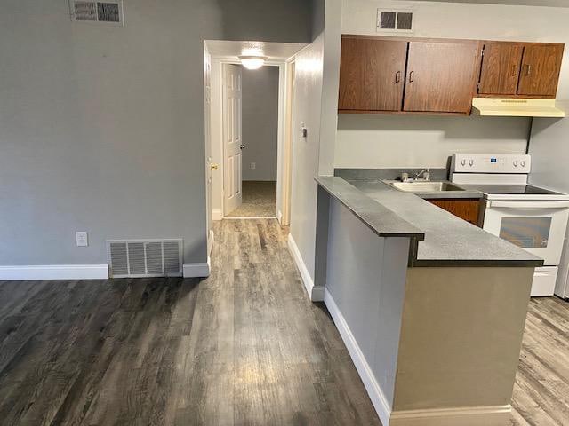 Building Photo - 7851 Bandero Dr