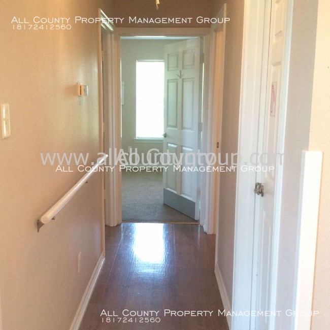 Building Photo - 1009 Turkey Creek Ct