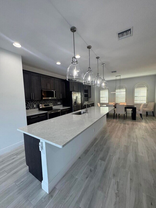 Building Photo - 615 Windward Cir