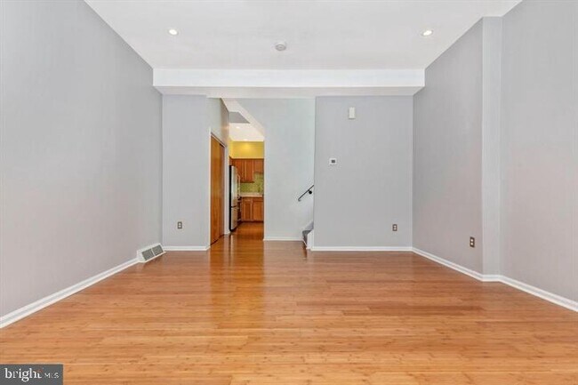 Building Photo - 5623 Wyalusing Ave