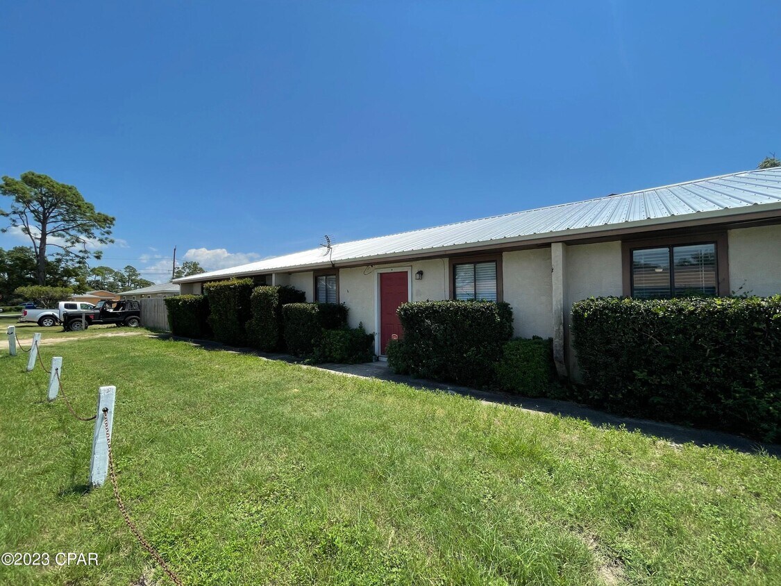 3807 Biltmore Dr Unit B, Panama City Beach, FL 32408 Apartment for