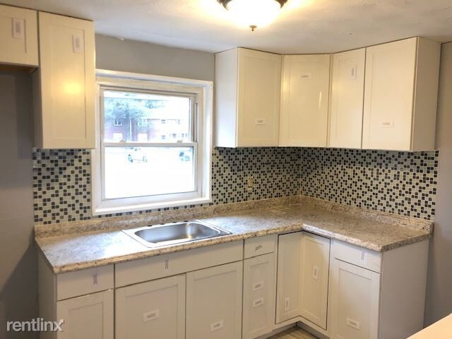 Building Photo - 1 br, 1 bath  - 536 Eastern St Unit E14