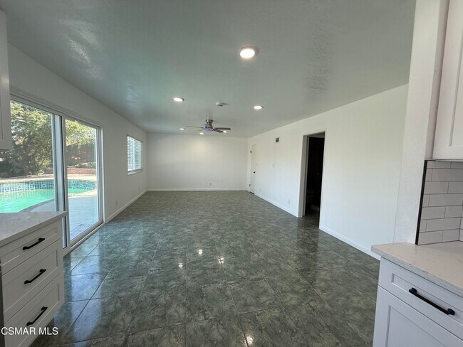 Foto del edificio - 1506 Los Amigos Ave