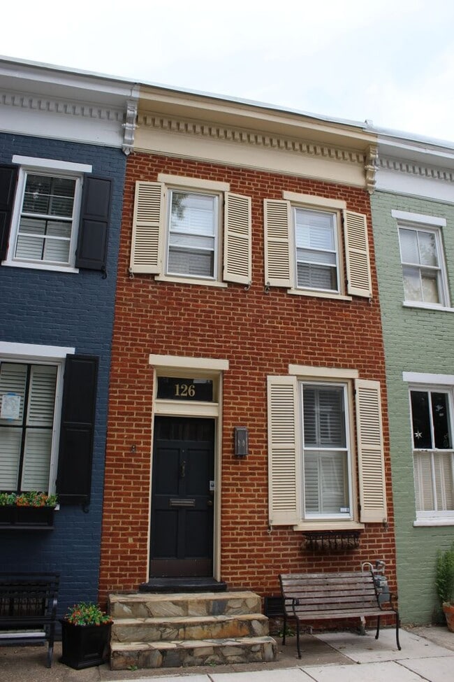Photo - 126 N Payne St Townhome