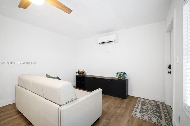 Building Photo - 9241 Collins Ave